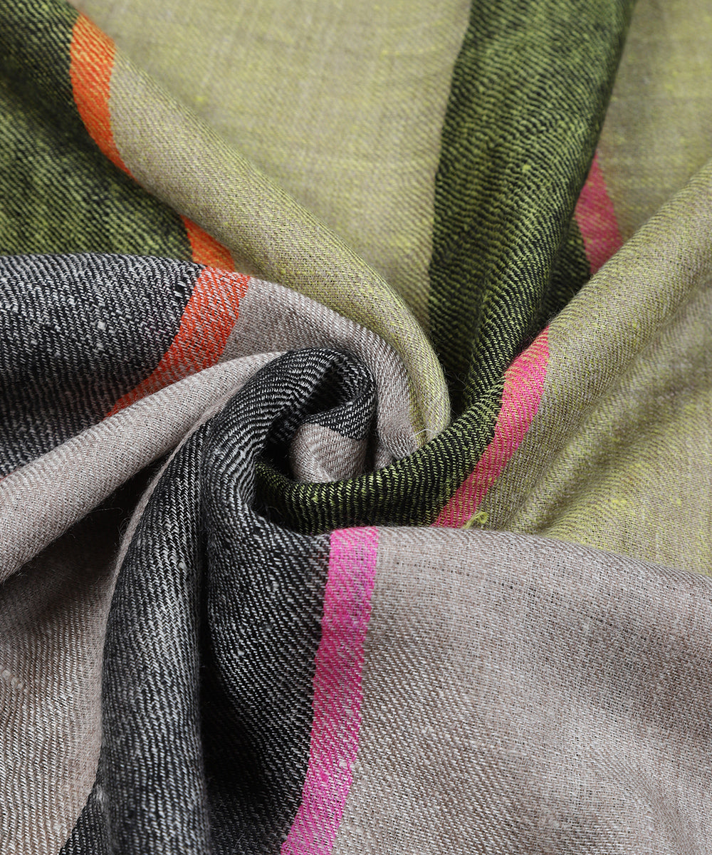 Multicoloured_Pure_Pashmina_Stole_With_Ikat_Weaving_And_Stripes_WeaverStory_04