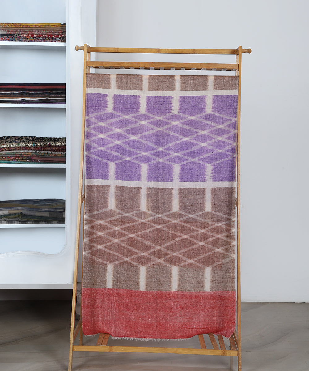 Multicoloured_Handwoven_Pure_Pashmina_Stole_With_Ikat_Weaving_WeaverStory_02