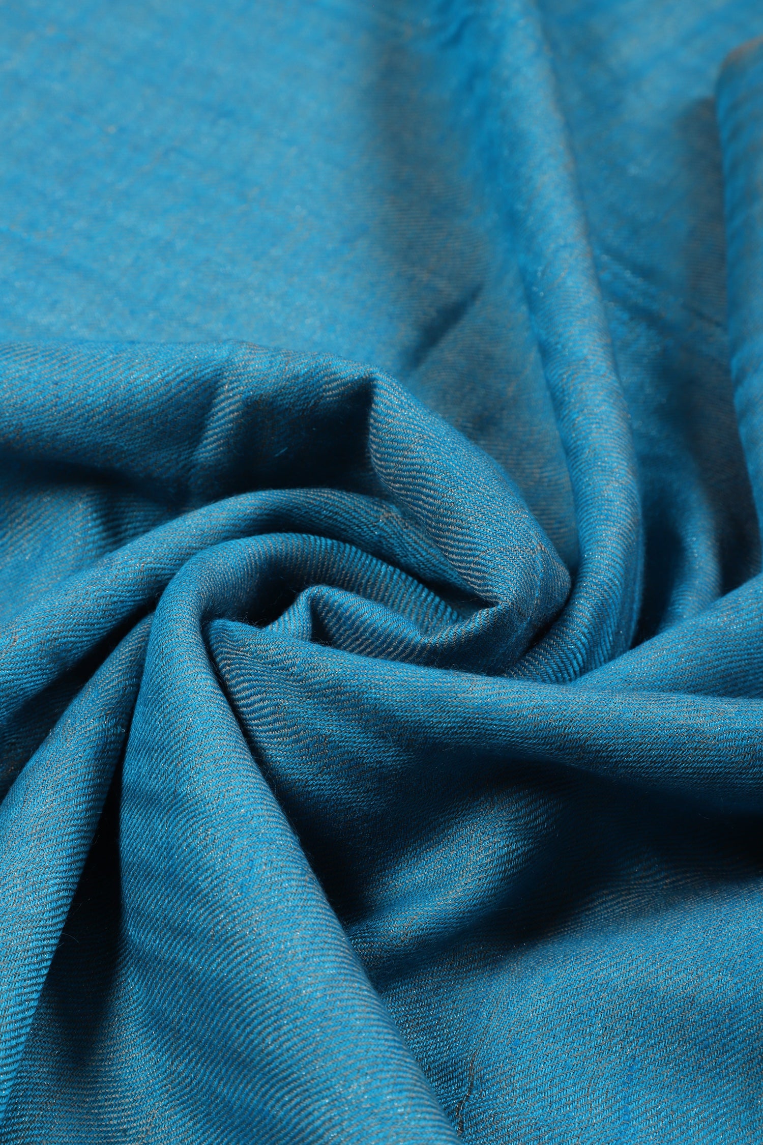 Light_Blue_Zari_Handwoven_Double_Shade_Pure_Pashmina_Stole_WeaverStory_04