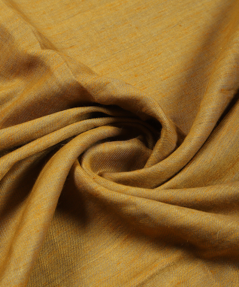 Mustard_Zari_Handwoven_Double_Shade_Pure_Pashmina_Stole_WeaverStory_04