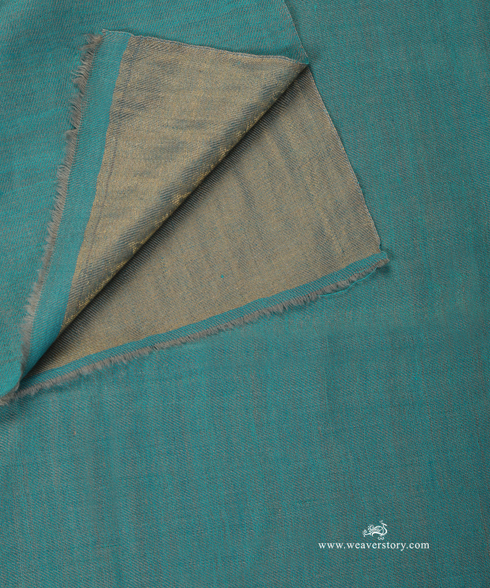 Handwoven_Blue_Zari_Double_Shade_Pure_Pashmina_Stole_WeaverStory_04