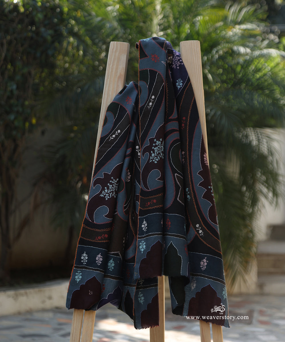 Black_And_Teal_Handwoven_Pure_Pashmina_Stole_With_Handwork_Kalamkari_WeaverStory_01