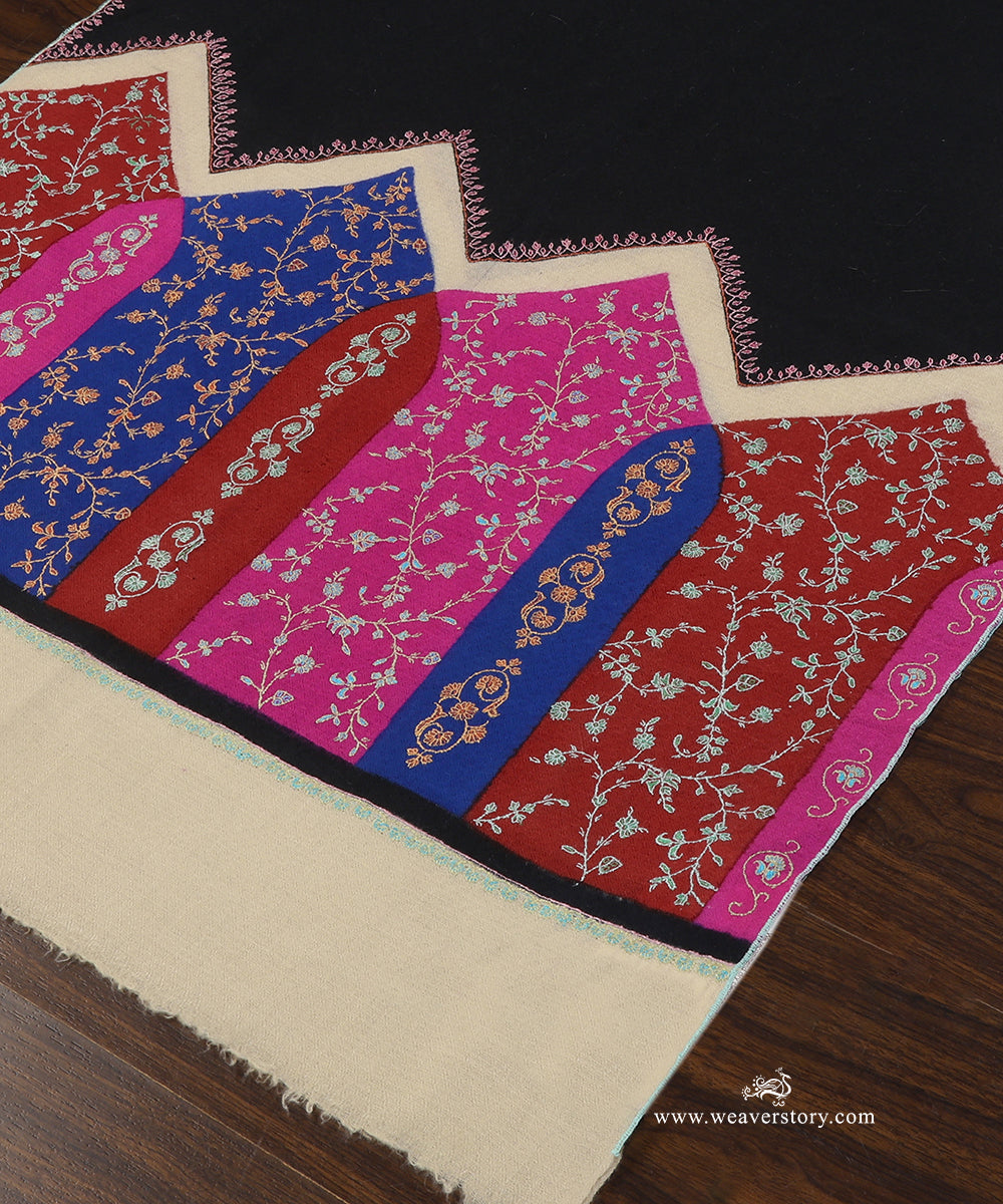 Black_And_Beige_Pure_Pashmina_Stole_With_Multicolor_Kalamkari_Border_Palla_WeaverStory_03