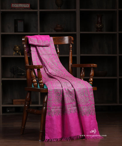 Rani_Pink_Handwoven_Paper_Mache_Pure_Pashmina_Stole_With_Contrast_Palla_WeaverStory_01