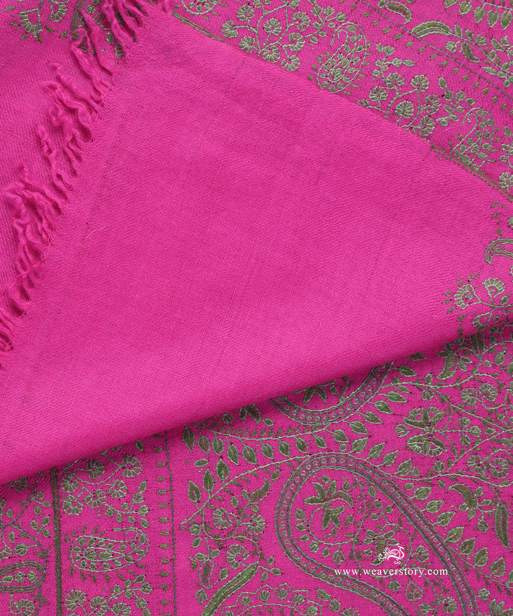 Rani_Pink_Handwoven_Paper_Mache_Pure_Pashmina_Stole_With_Contrast_Palla_WeaverStory_04