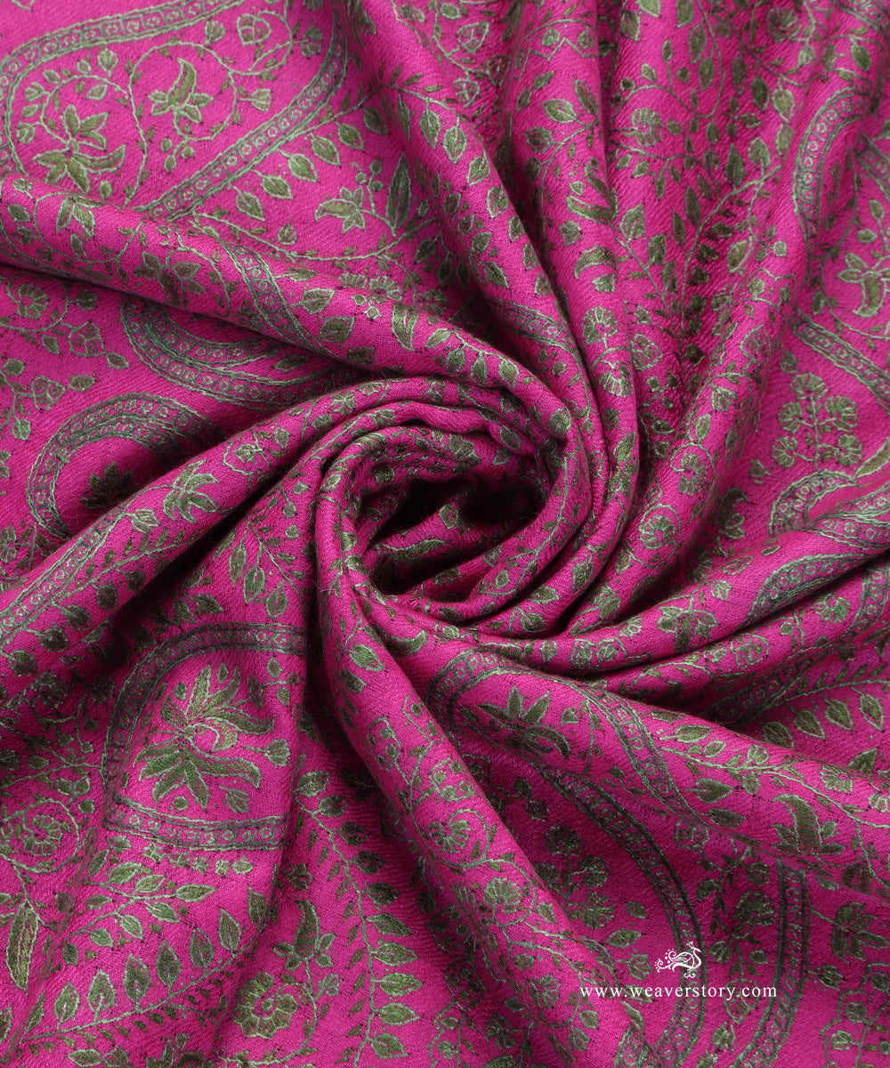 Rani_Pink_Handwoven_Paper_Mache_Pure_Pashmina_Stole_With_Contrast_Palla_WeaverStory_05