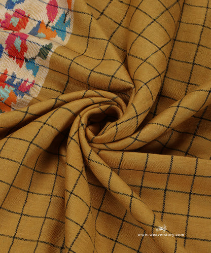 Mustard_Yellow_Handwoven_Pure_Pashmina_Stole_With_Kani_Weave_And_Checks_WeaverStory_05