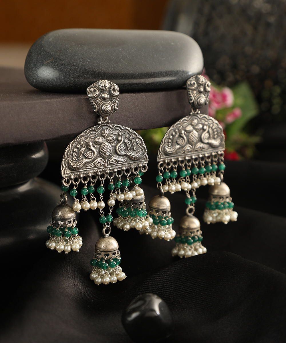 Prinjal_Handcrafted_Oxidised_Pure_Silver_Green_Earrings_With_Fresh_Water_Pearls_WeaverStory_01