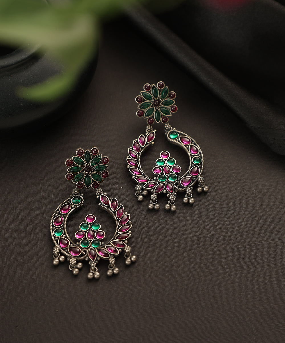 Ofra_Handcrafted_Oxidised_Pure_Silver_Earrings_With_Multicolor_Kempstones_WeaverStory_01