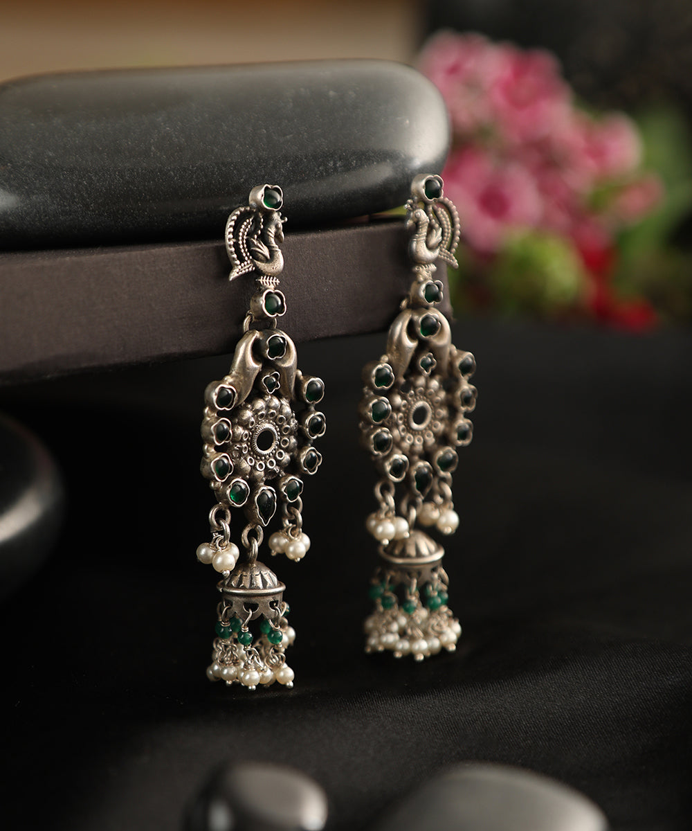 Memona_Handcrafted_Oxidised_Pure_Silver_Green_Earrings_With_Fresh_Water_Pearls_WeaverStory_01