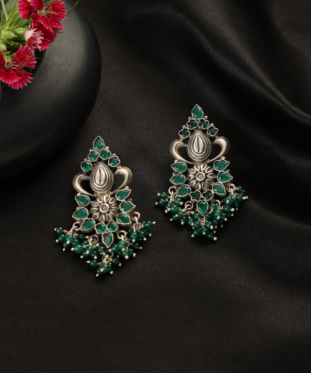 Huma_Handcrafted_Oxidised_Pure_Silver_Green_Earrings_WeaverStory_01