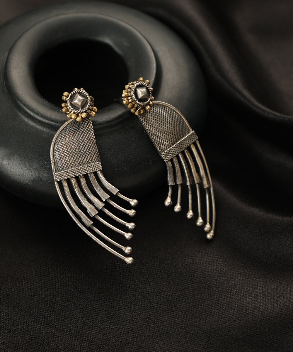 Azlan_Handcrafted_Oxidised_Pure_Silver_Earrings_WeaverStory_01