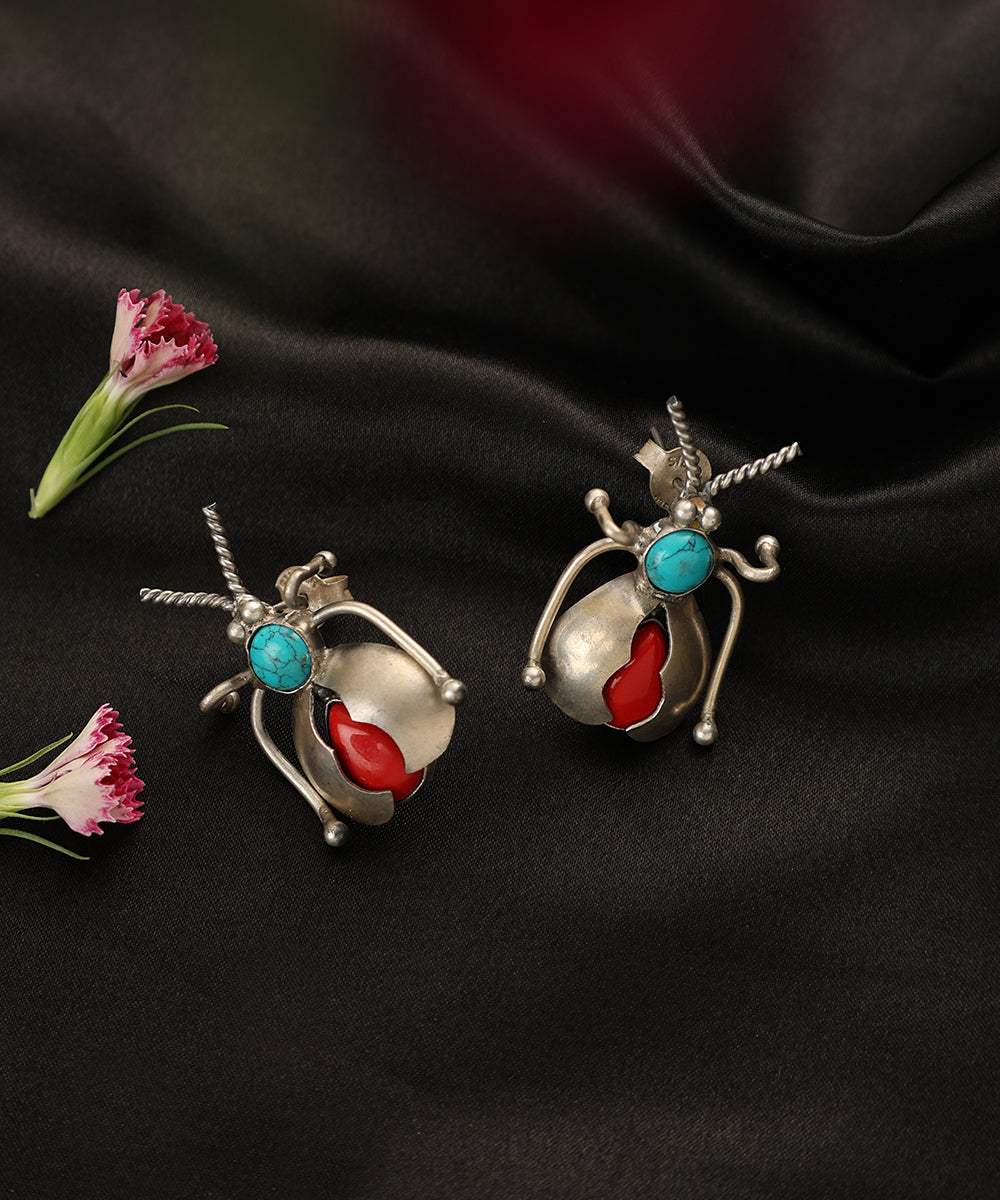 Nubaid_Handcrafted_Oxidised_Pure_Silver_Earrings_WeaverStory_01