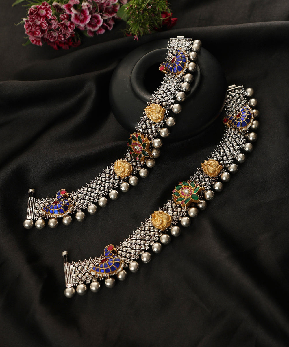 Yuhan_Handcrafted_Oxidised_Pure_Silver_Anklets_With_Bird_And_Lotus_Motifs_WeaverStory_01