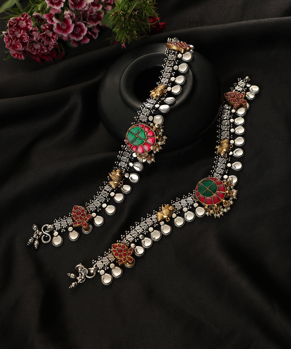 Hayyan_Handcrafted_Oxidised_Pure_Silver_Anklets_With_Birds_Motifs_WeaverStory_01