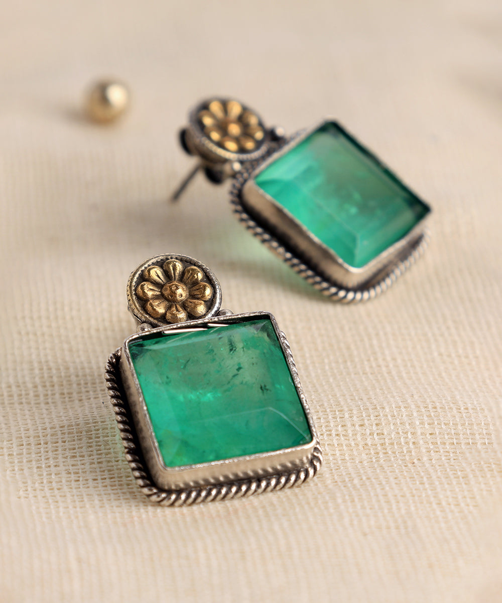 Adra_Handcrafted_Oxidised_Pure_Silver_Earrings_With_Green_Kempstones_WeaverStory_02