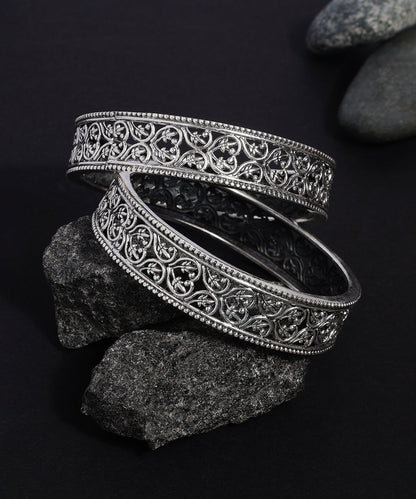 Sri_Handcrafted_Oxidised_Pure_Silver_Bangles_WeaverStory_01