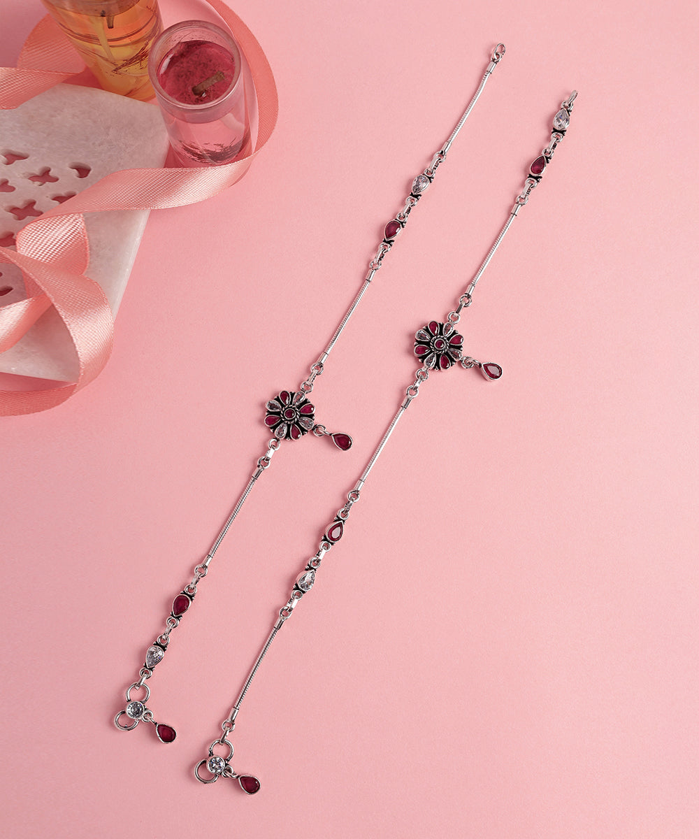 Janessa_Handcrafted_Oxidised_Pure_Silver_Ruby_Anklets_WeaverStory_01