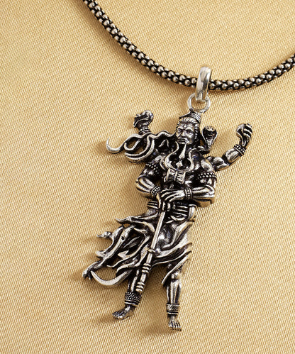 Mahima_Handcrafted_Oxidised_Pure_Silver_Chain_With_Shiva_Pendant_WeaverStory_02