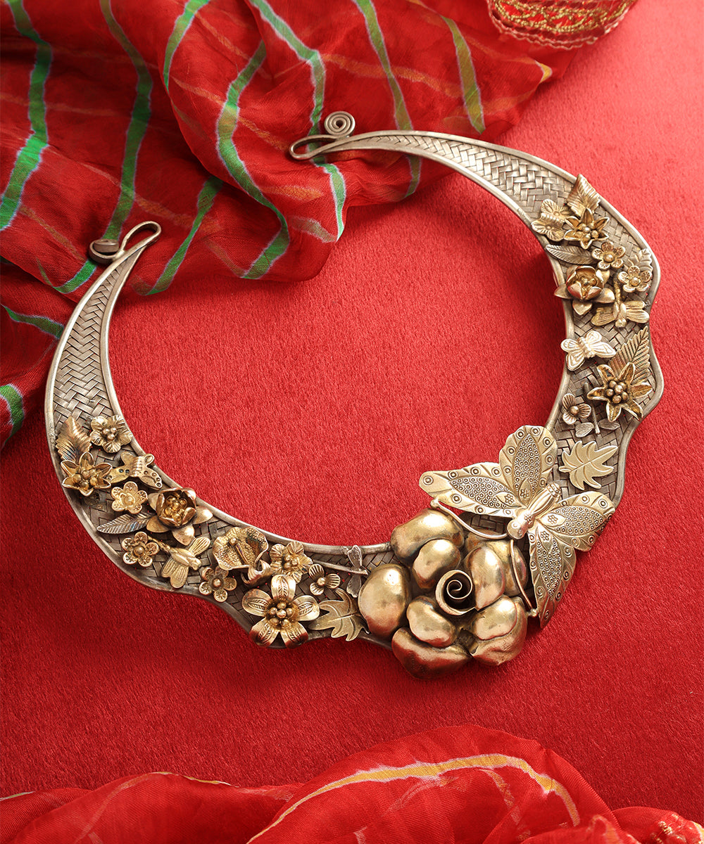 Pushpa_Handcrafted_Pure_Silver_Golden_Necklace_With_Floral_Motifs_WeaverStory_01