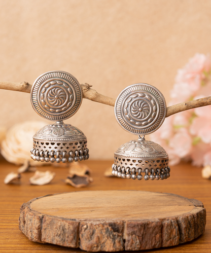 Syeda_Handcrafted_Oxidised_Pure_Silver_Jhumka_Earrings_WeaverStory_01