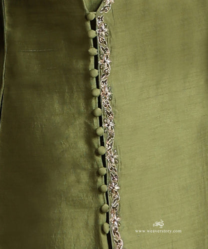 Green_Hand_Embroidered_Kurta_With_Cotton_Churidar_WeaverStory_07