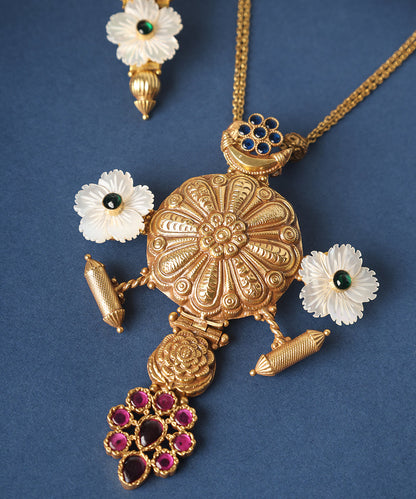 Dana_Handcrafted_Golden_Pure_Silver_Necklace_Set_With_Floral_Accents_WeaverStory_02