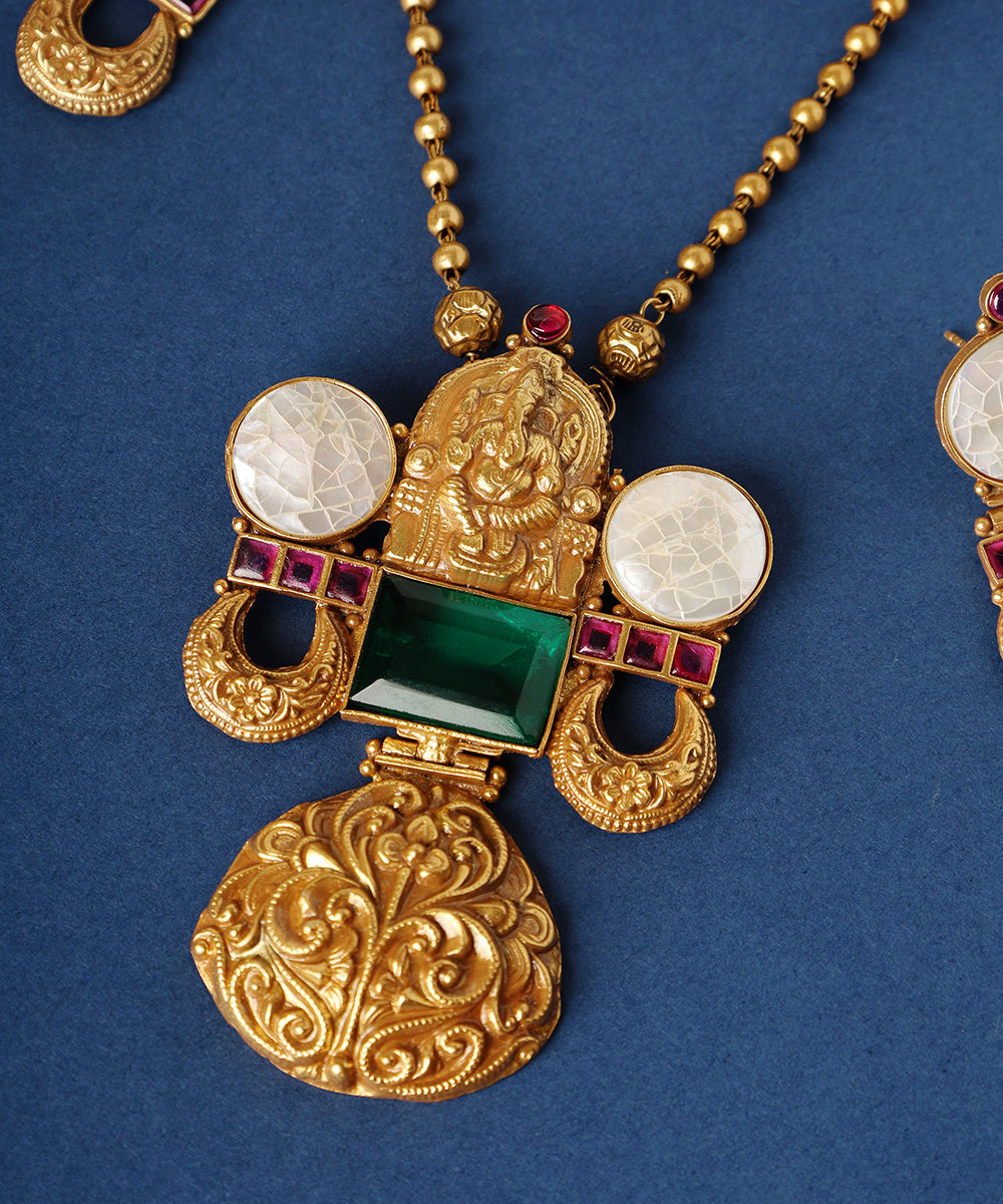 Dania_Handcrafted_Golden_Pure_Silver_Necklace_Set_WeaverStory_02