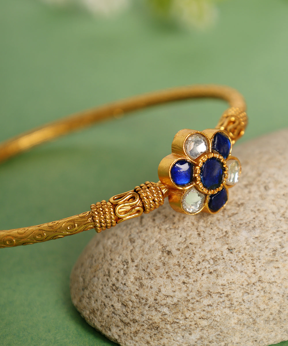 Iman_Handcrafted_Pure_Silver_Bangle_With_Kundan_In_Floral_Motif_WeaverStory_02