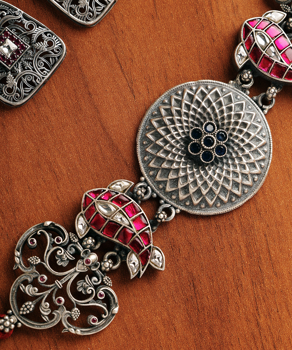 Nada_Handcrafted_Oxidised_Pure_Silver_Necklace_Set_With_Kundan_WeaverStory_02