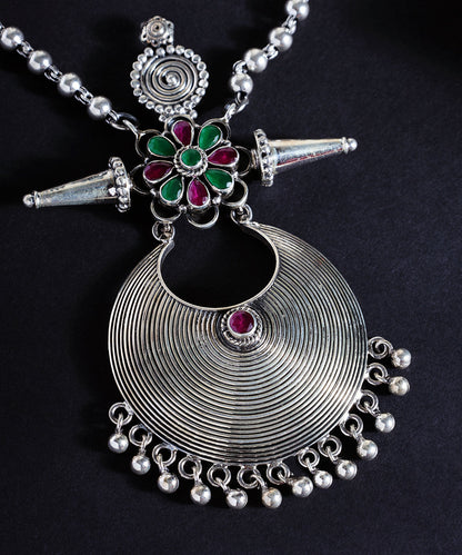 Noor_Handcrafted_Oxidised_Pure_Silver_Necklace_With_Ruby_And_Onyx_WeaverStory_02