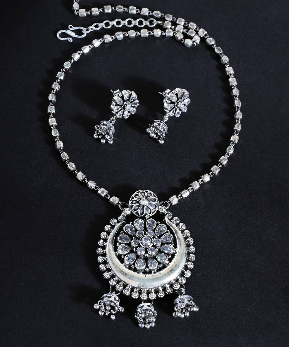 Samar_Handcrafted_Oxidised_Pure_Silver_Necklace_Set_With_Cz_Stones_WeaverStory_01