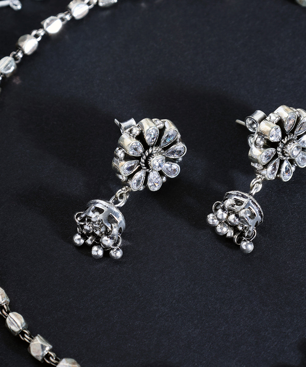 Samar_Handcrafted_Oxidised_Pure_Silver_Necklace_Set_With_Cz_Stones_WeaverStory_03