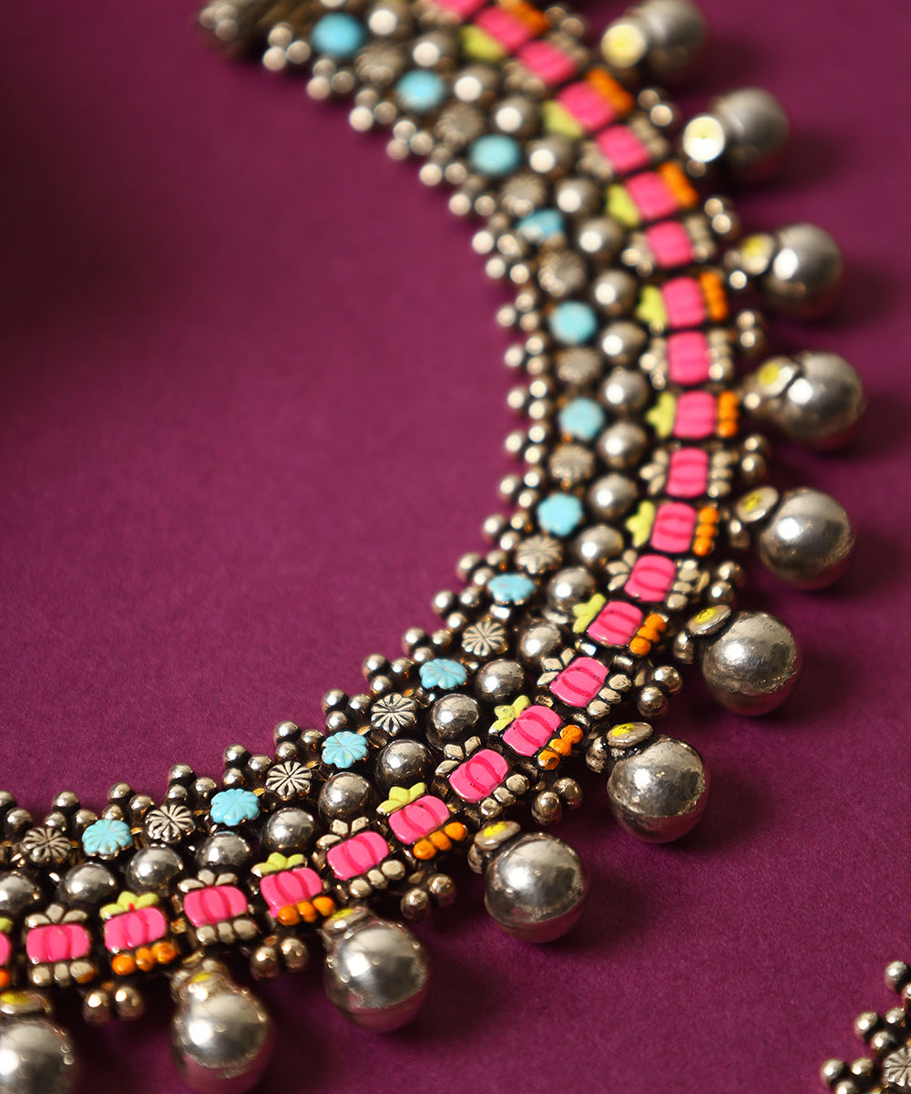 Sama_Handcrafted_Pure_Silver_Anklets_With_Ghungroos_WeaverStory_02