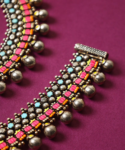 Sama_Handcrafted_Pure_Silver_Anklets_With_Ghungroos_WeaverStory_03