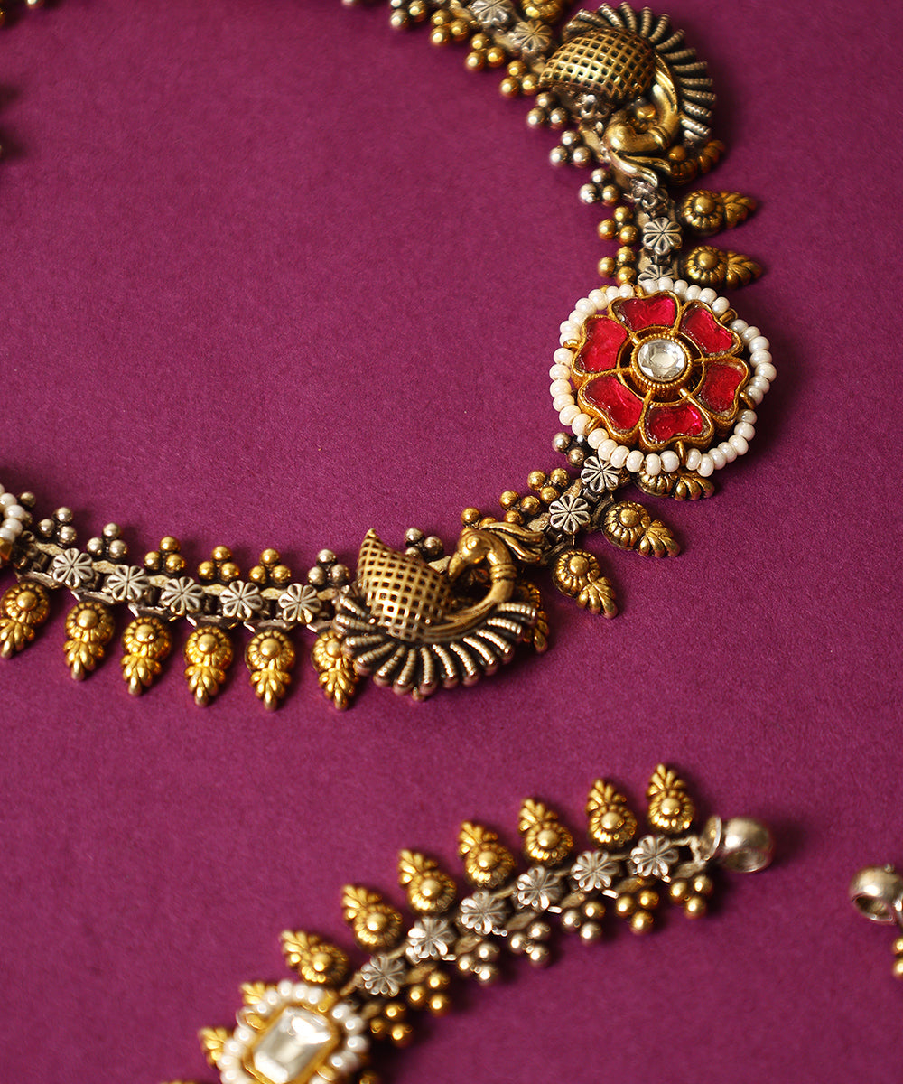 Mayuri_Handcrafted_Pure_Silver_Kundan_Anklets_With_Floral_Motifs_WeaverStory_03
