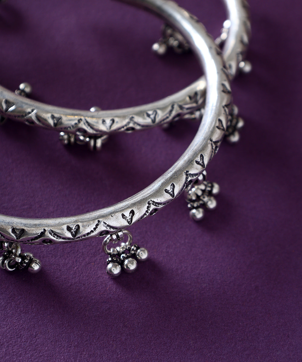 Veda_Handcrafted_Pure_Silver_Anklets_With_Ghungroos_WeaverStory_04