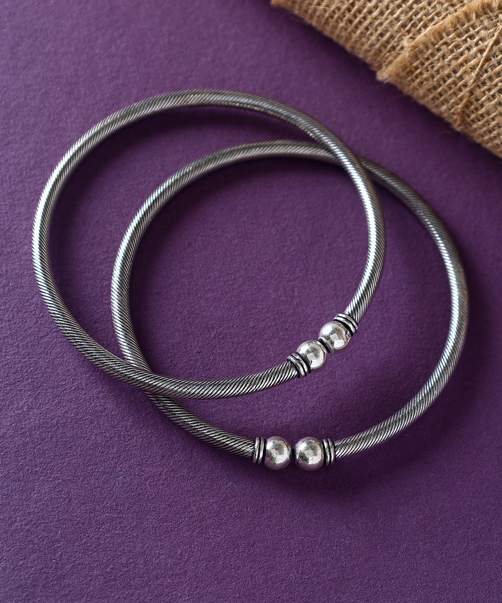 Tanvi_Handcrafted_Pure_Silver_Anklets_WeaverStory_01