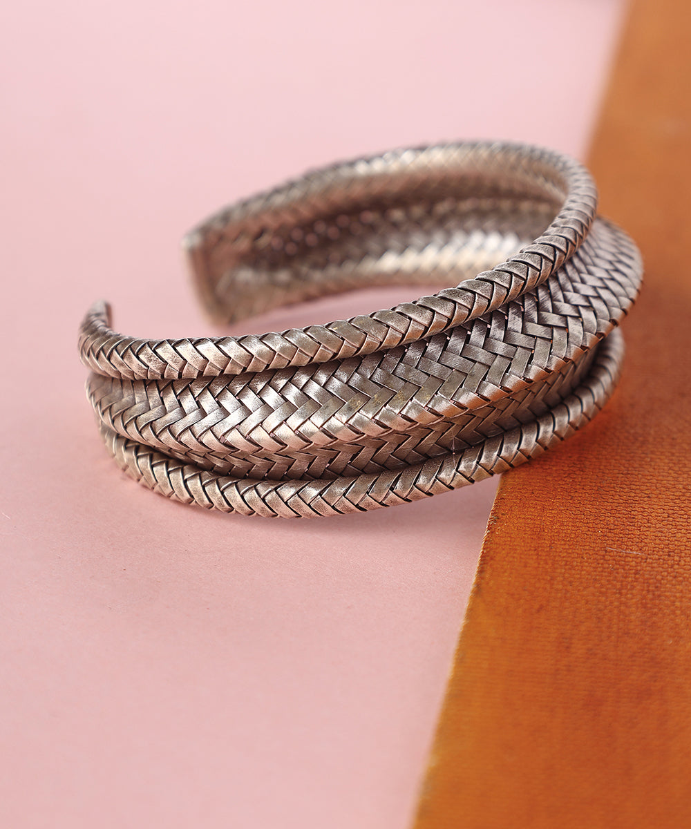 Ojas_Handcrafted_Pure_Silver_Woven_Cuff_WeaverStory_01