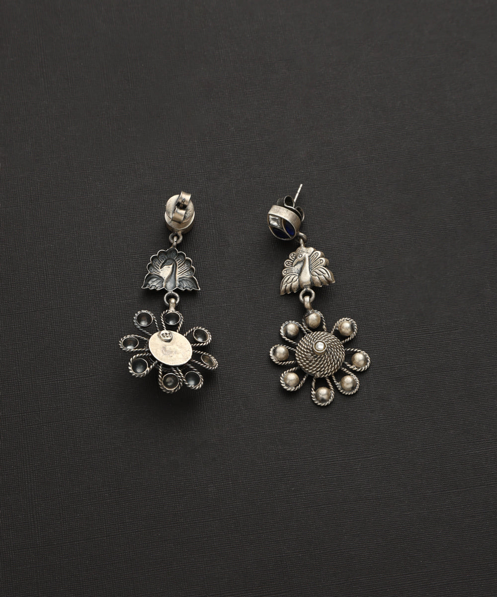 Kamaji_Handcrafted_Oxidised_Pure_Silver_Kundan_Earrings_WeaverStory_03