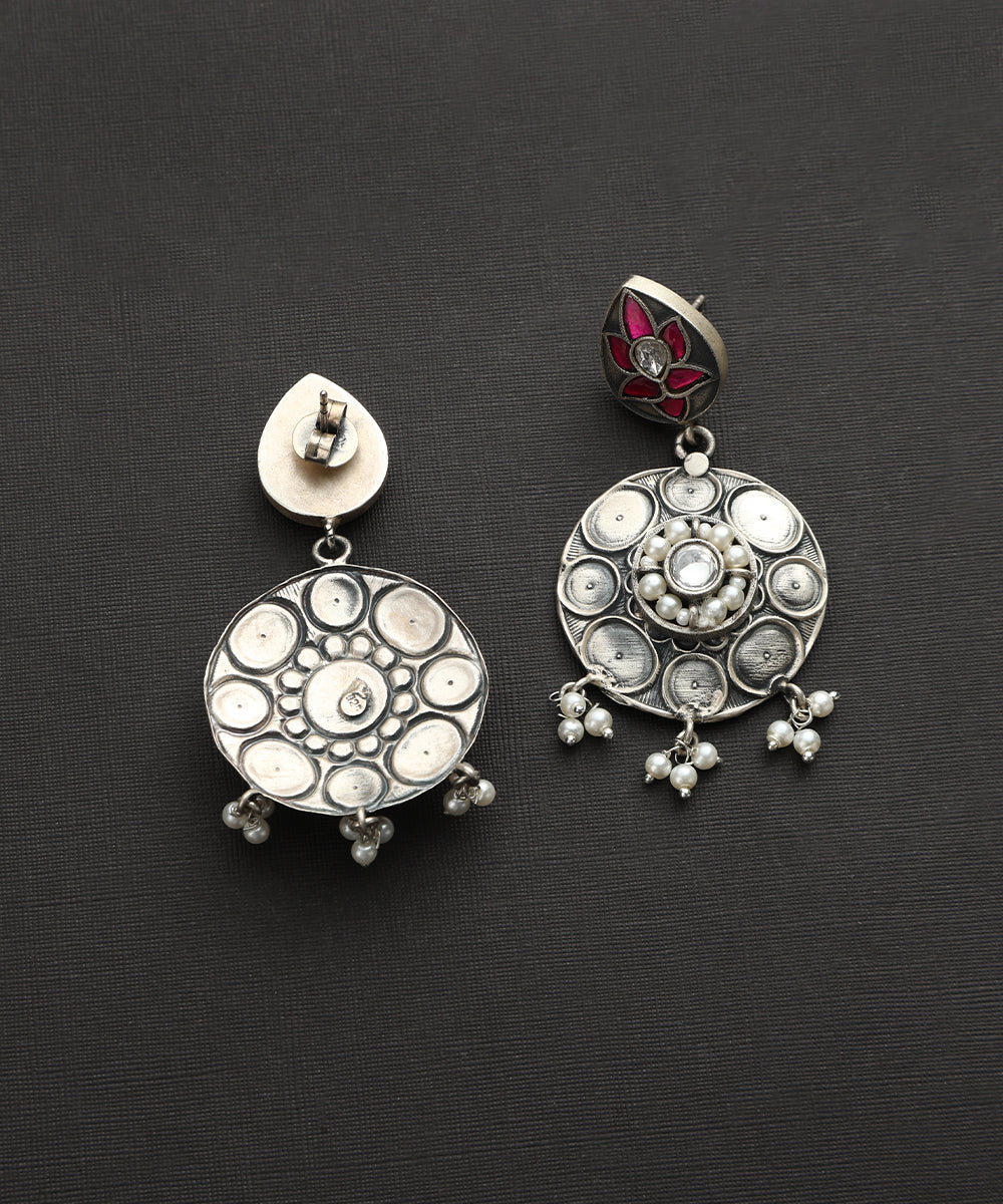 Salem_Handcrafted_Oxidised_Pure_Silver_Kundan_Earrings_With_Pearl_Hangings_WeaverStory_03