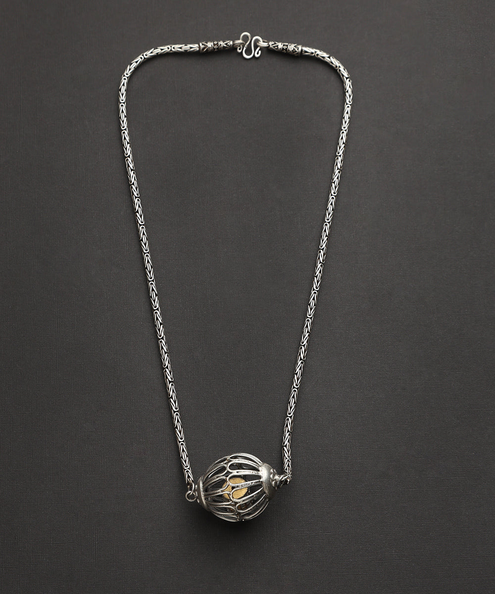 Azariah_Handcrafted_Oxidised_Pure_Silver_Necklace_WeaverStory_02