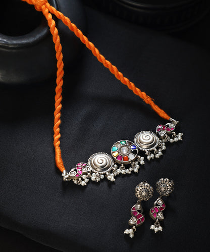 Madison_Handcrafted_Oxidised_Pure_Silver_Kundan_Necklace_Set_WeaverStory_01