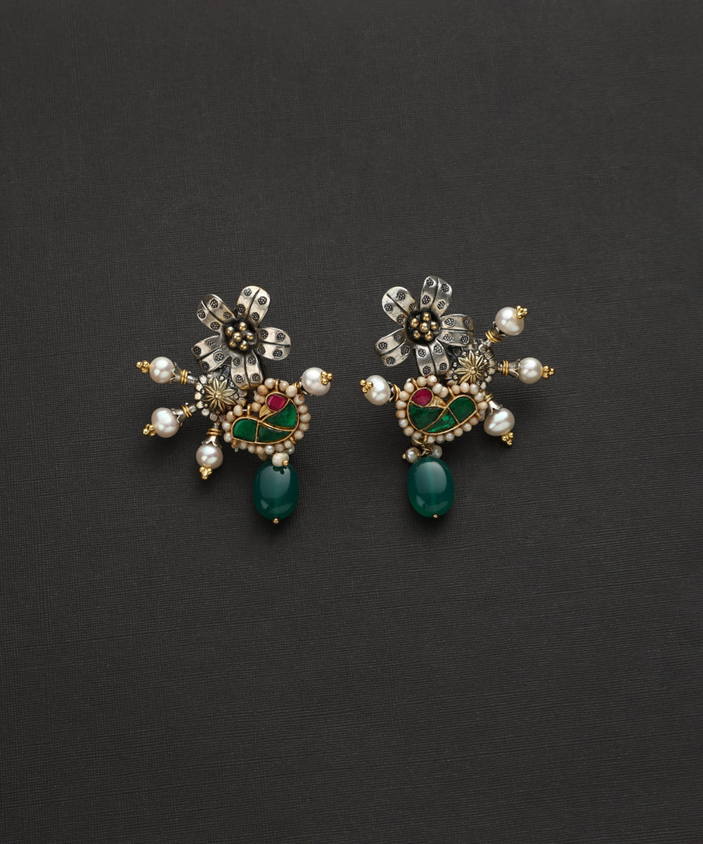 Meer_Handcrafted_Oxidised_Pure_Silver_Kundan_Earrings_With_Floral_Motif_WeaverStory_02