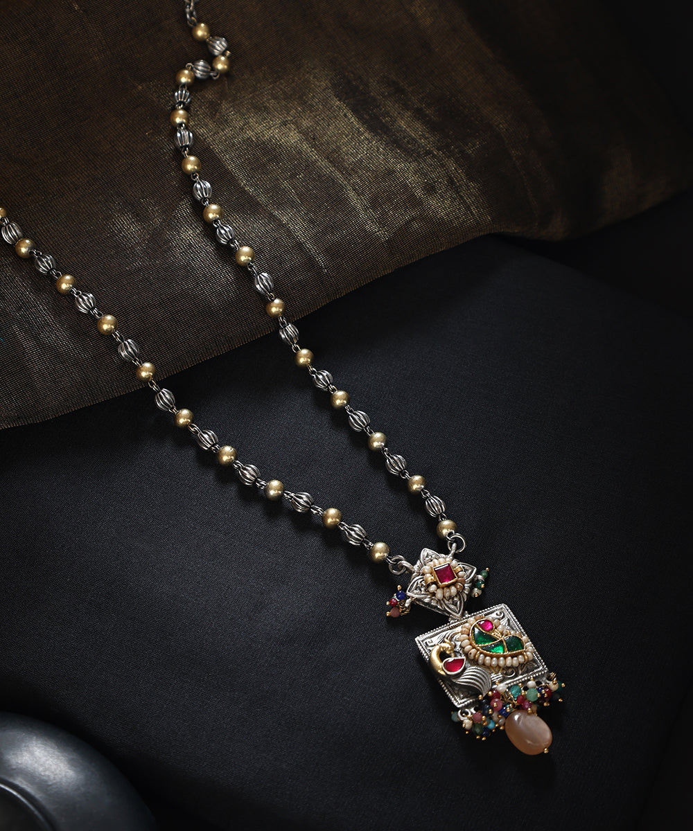 Jishnu_Handcrafted_Oxidised_Pure_Silver_Kundan_Necklace_With_Bird_Motif_WeaverStory_01