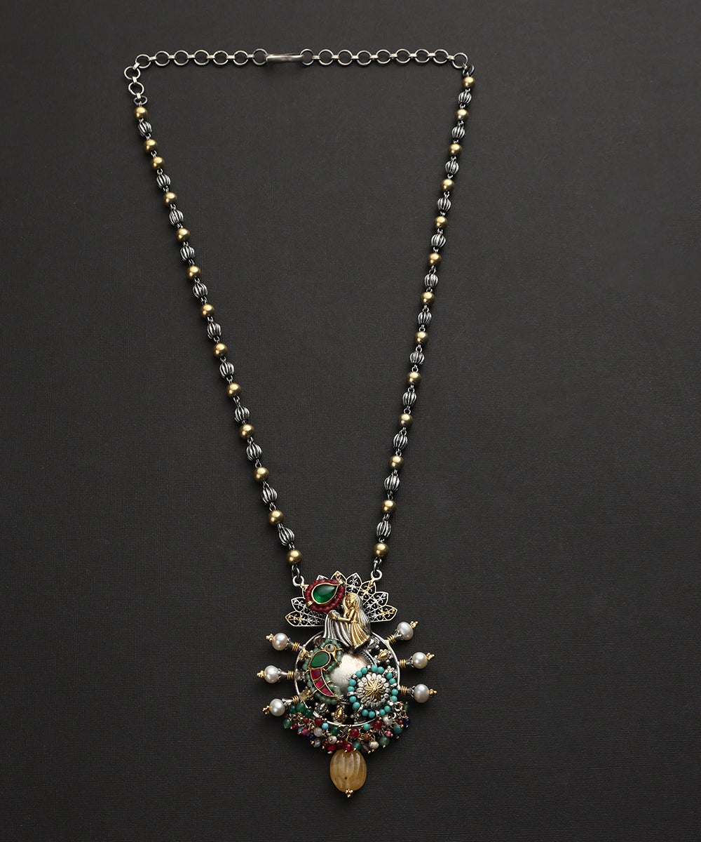 Kishan_Handcrafted_Oxidised_Pure_Silver_Kundan_Necklace_With_Parrot_Motif_WeaverStory_02