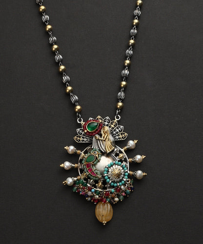 Kishan_Handcrafted_Oxidised_Pure_Silver_Kundan_Necklace_With_Parrot_Motif_WeaverStory_03