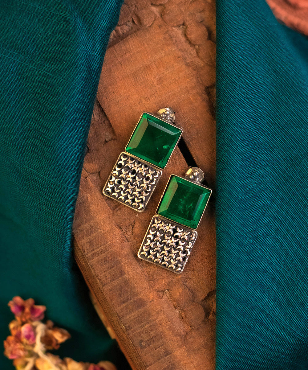 Nagma_Handcrafted_Oxidised_Pure_Silver_Earrings_with_Kempstones_WeaverStory_01