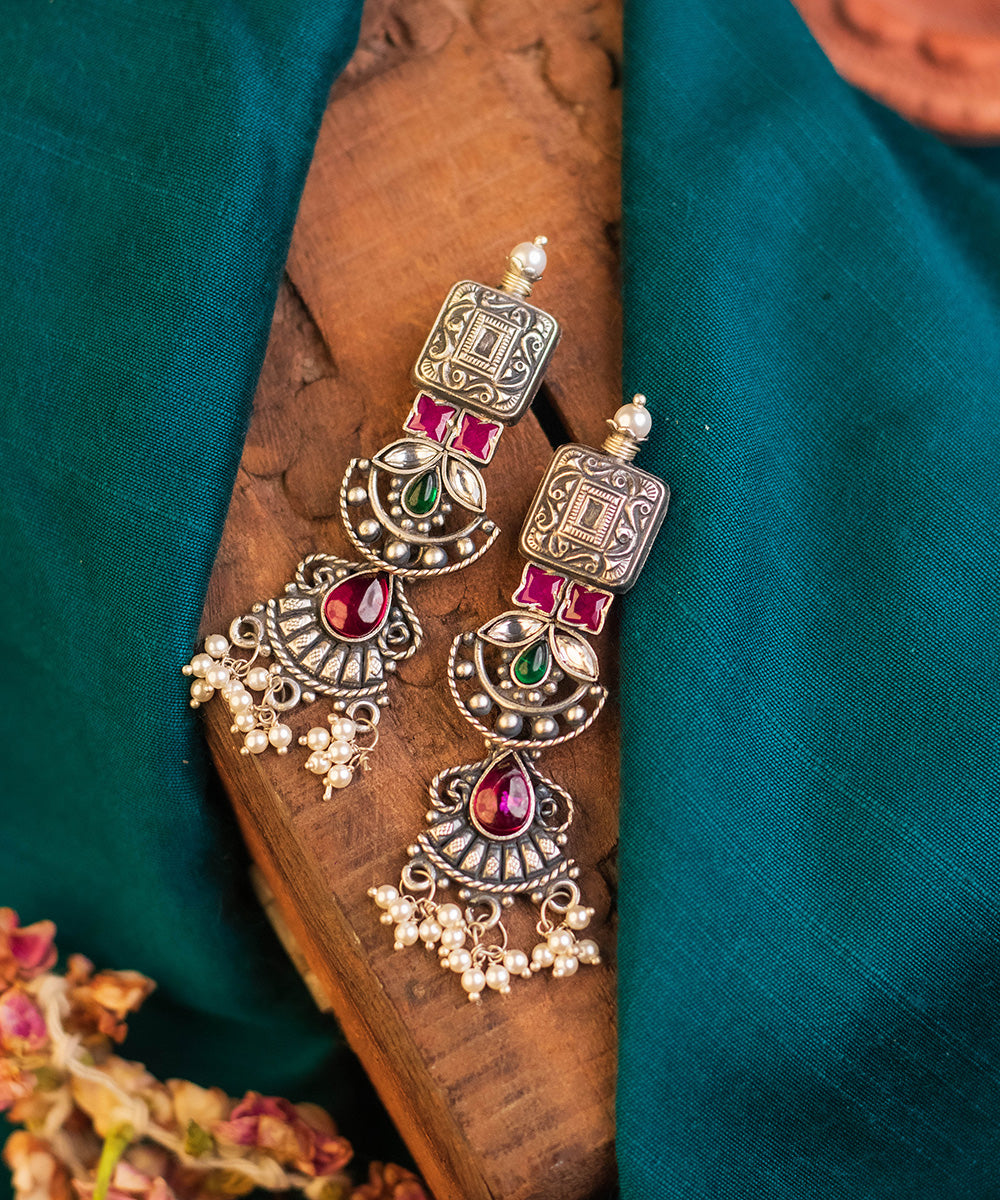 Narois_Handcrafted_Oxidised_Pure_Silver_Earrings_with_Kempstones_and_Pearls_WeaverStory_01