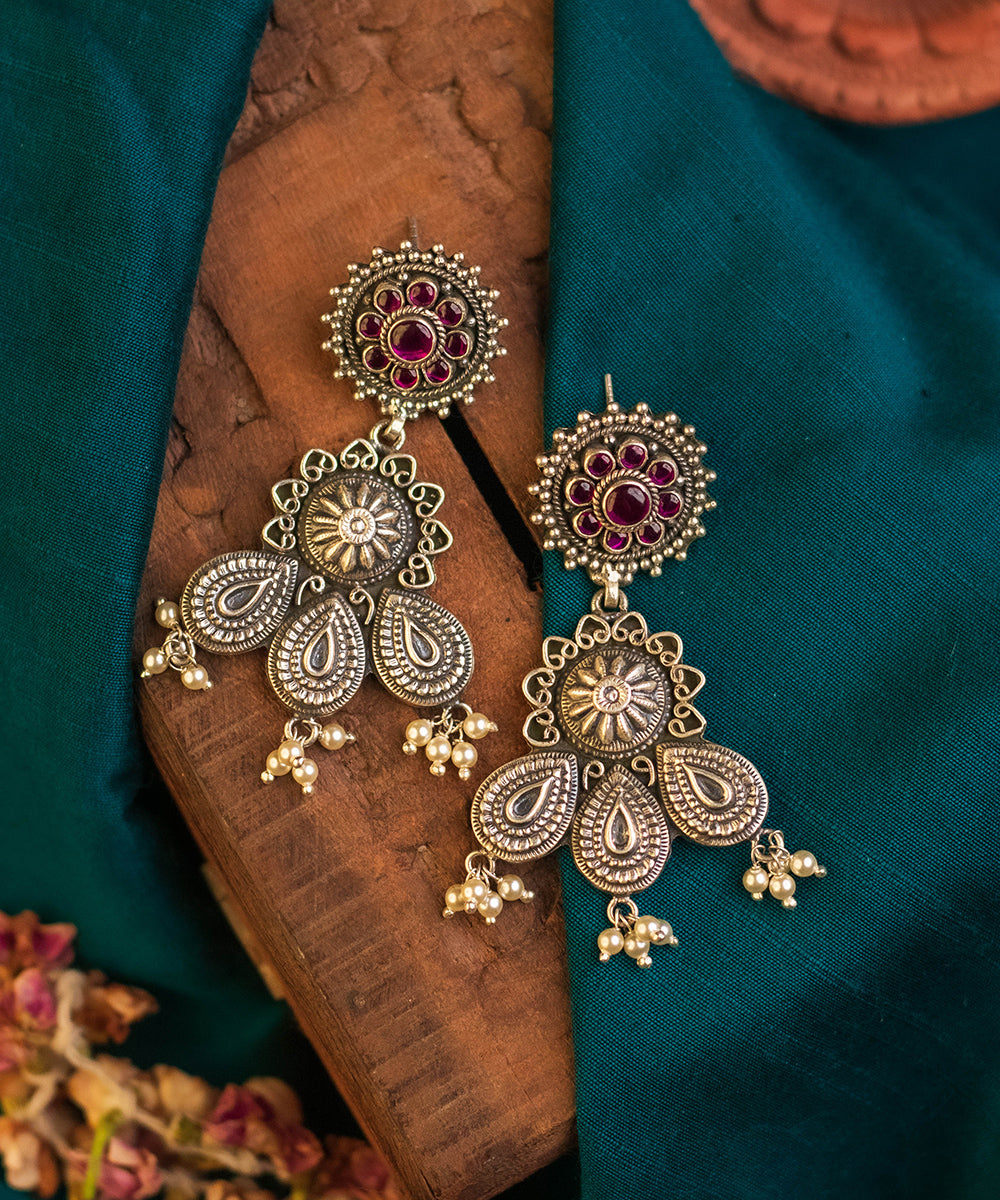 Poorna_Handcrafted_Oxidised_Pure_Silver_Earrings_with_Kempstones_WeaverStory_01